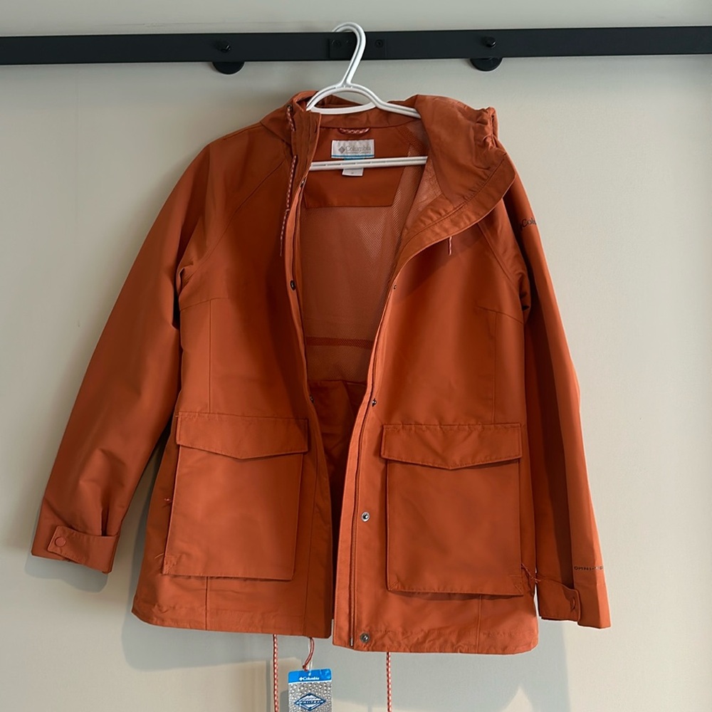 Brand new women’s Columbia Omni-tech jacket. Size Medium. BNWT.